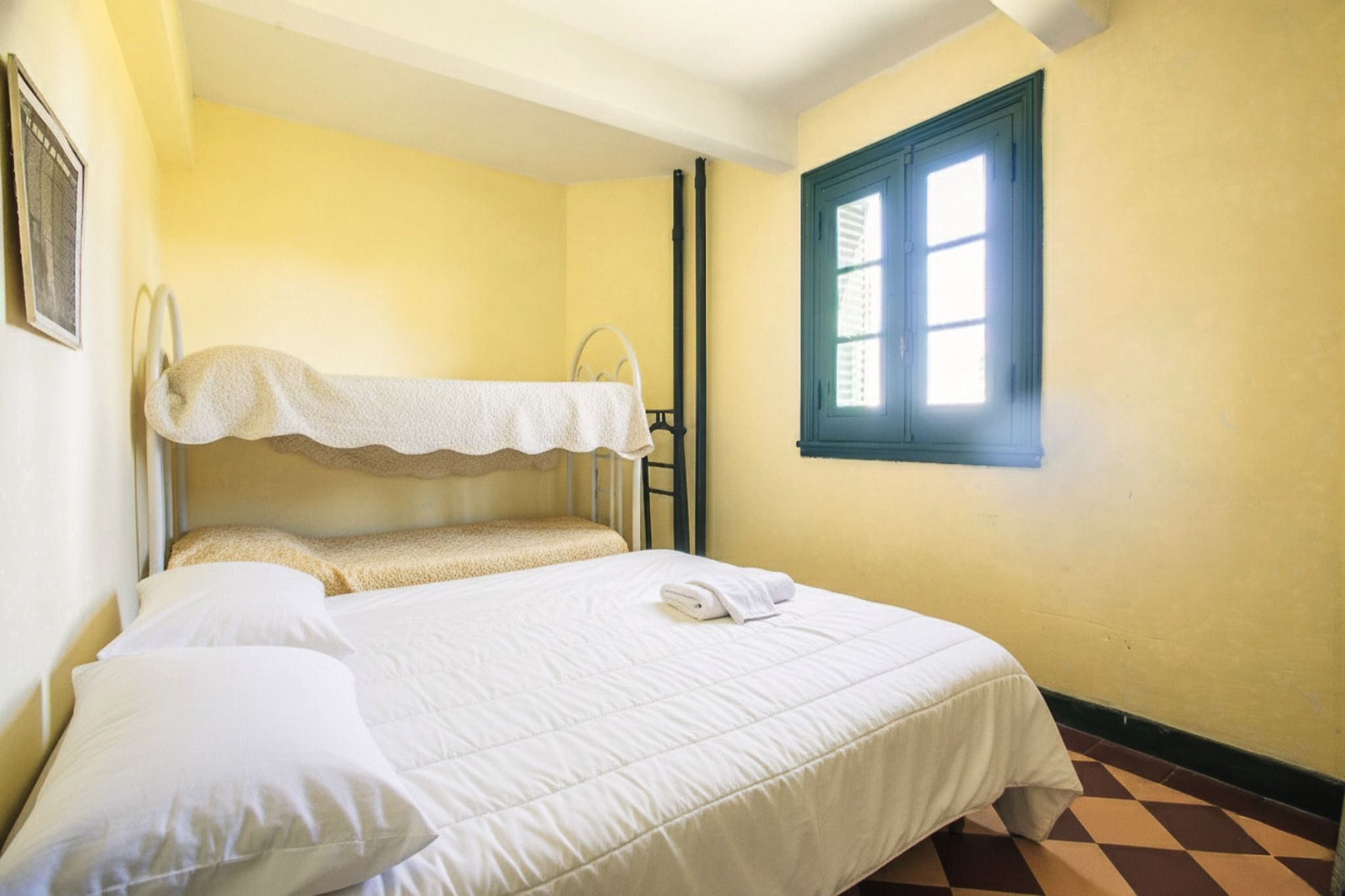 Dormitorio dentro de la torre