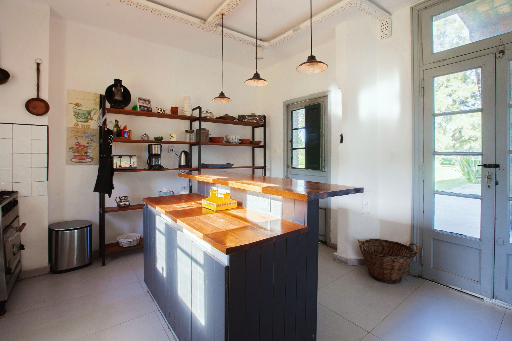 Cocina equipada con isla (3 de 5)