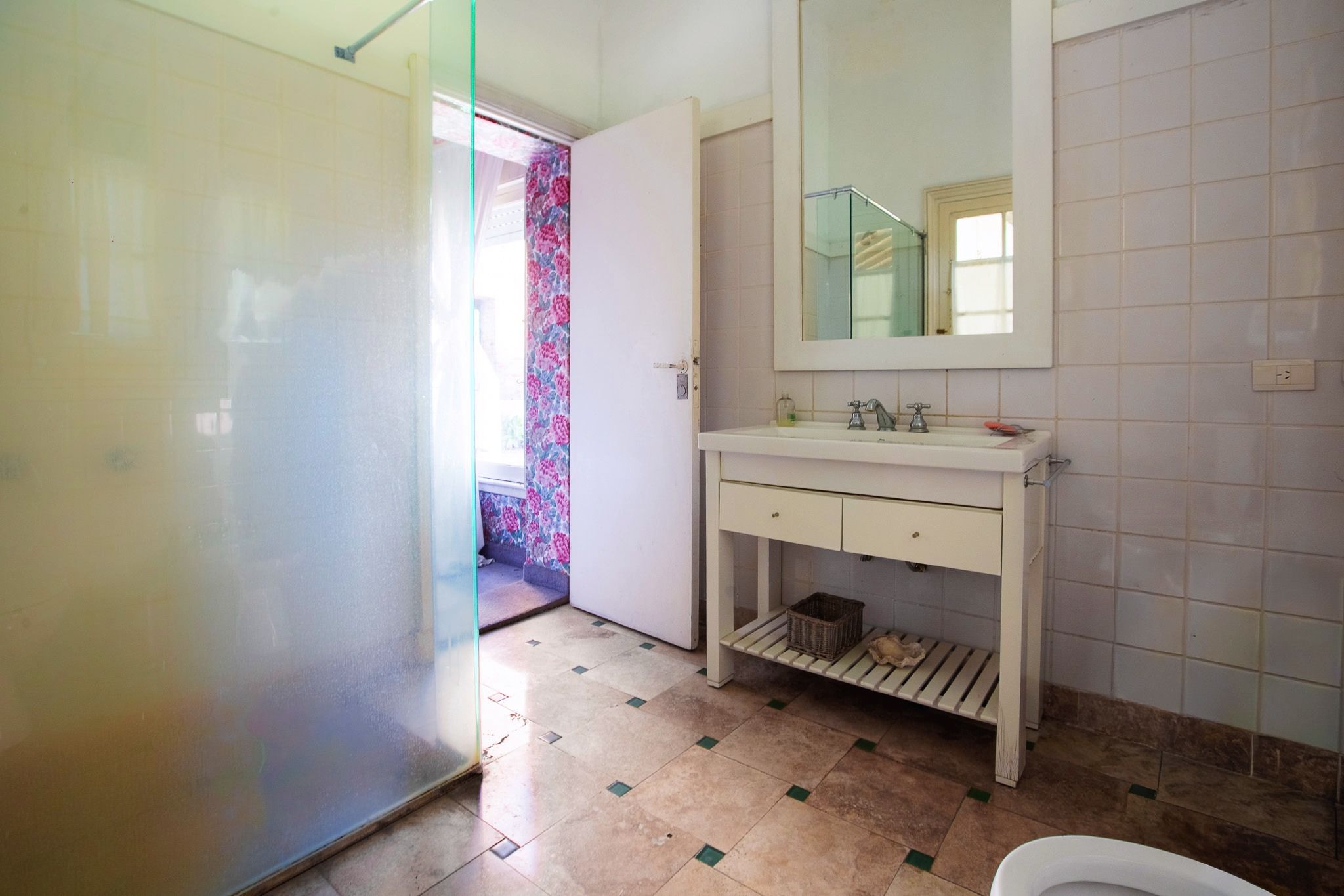 Baños (1 de 3)